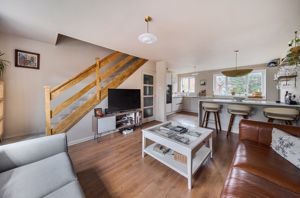 Lounge and kitchen- click for photo gallery